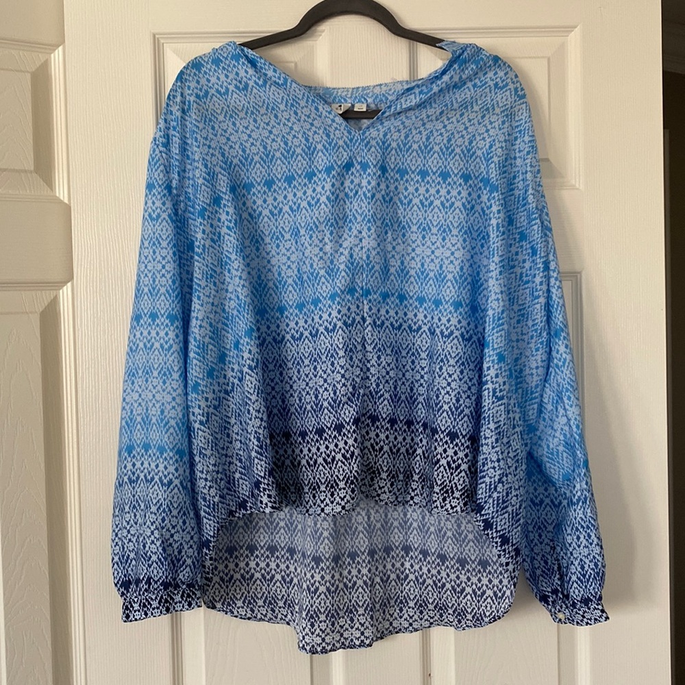 Blue long sleeve printed shirt